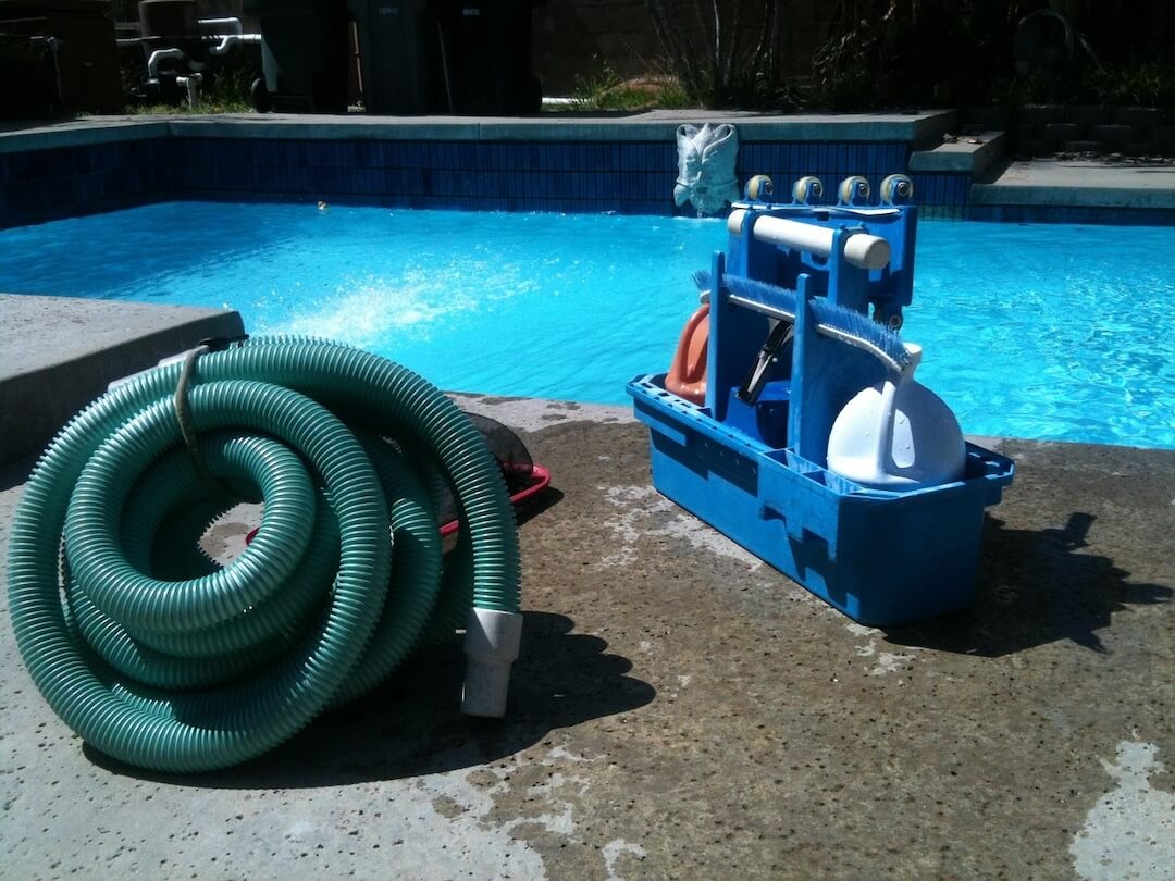 The Role of Trained Professionals in Surface Algae Control Image