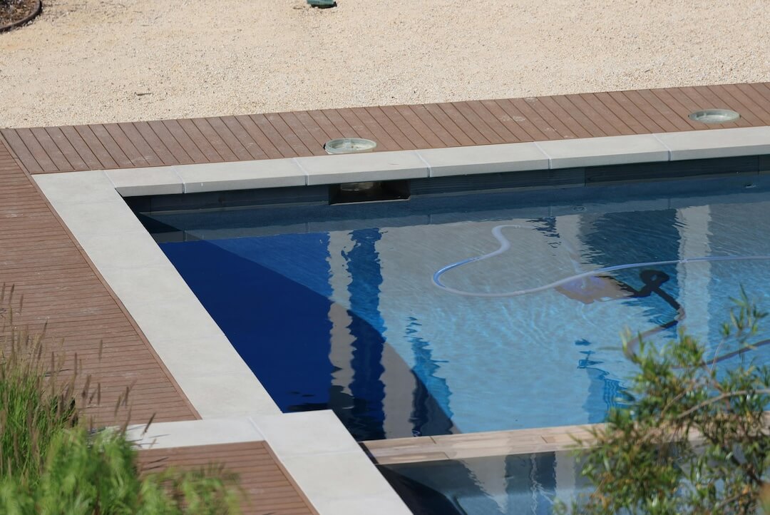 The Impact of Florida’s Climate on Pool Discoloration Image